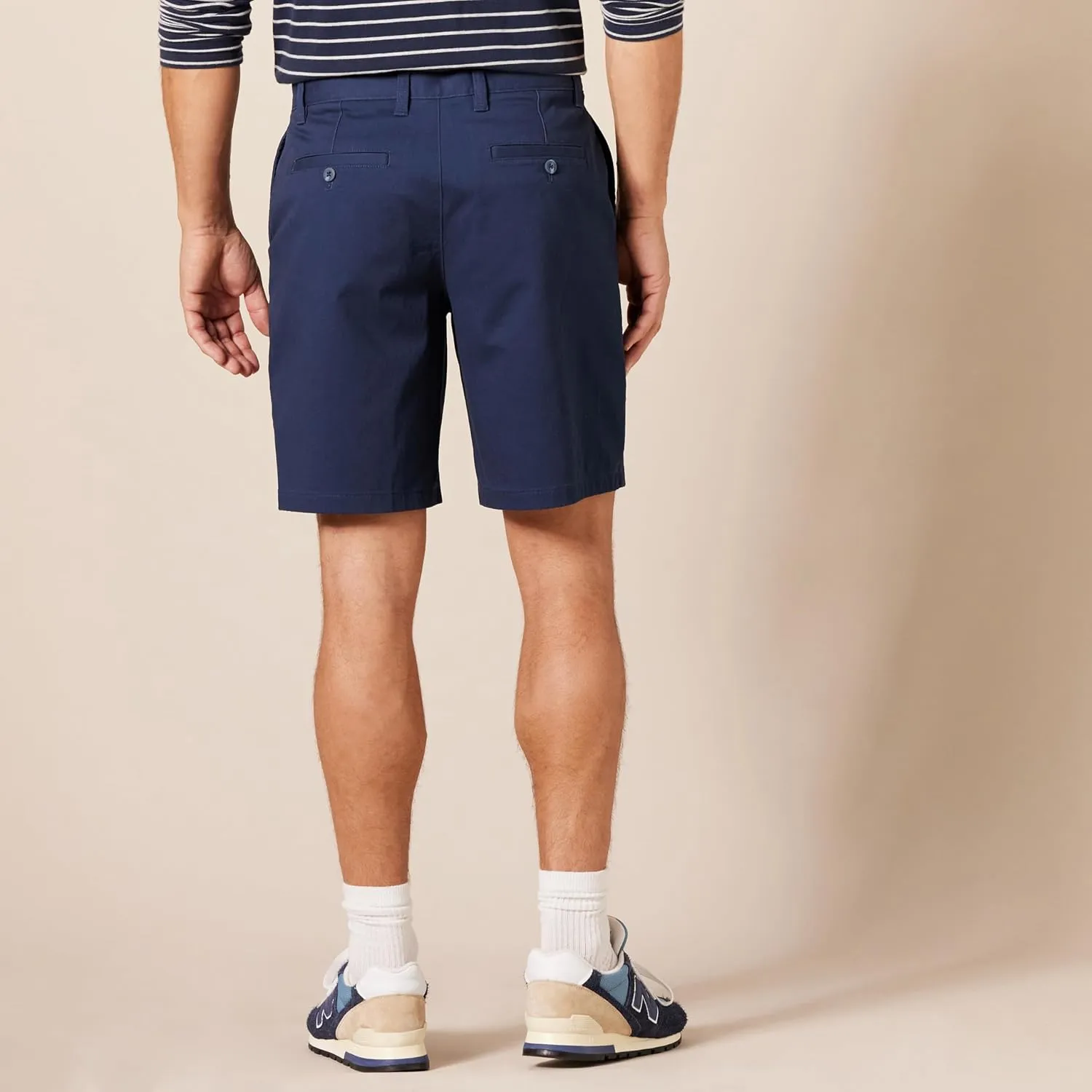 Amazon Essentials Men's Classic-Fit 9" Comfort Stretch Chino Short