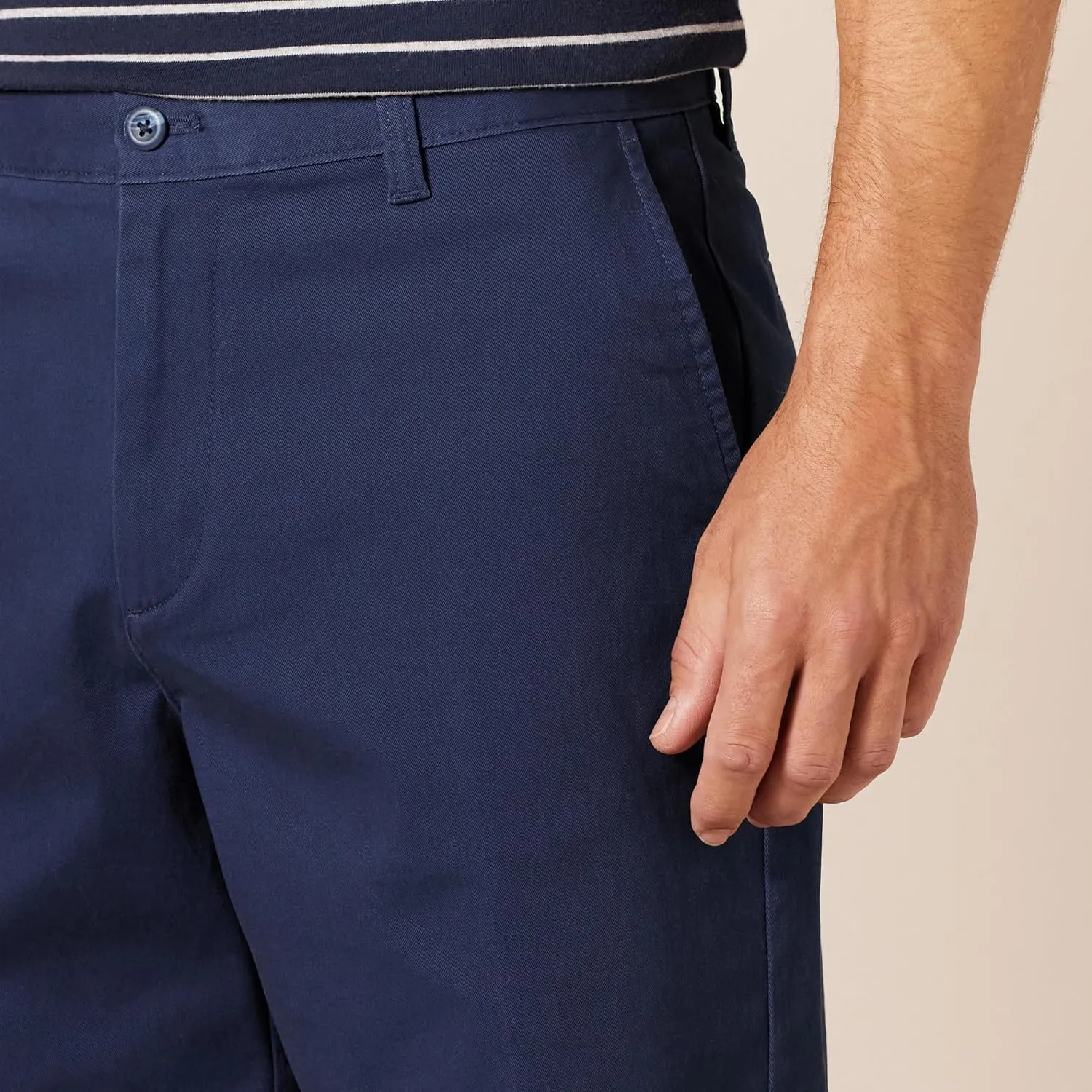 Amazon Essentials Men's Classic-Fit 9" Comfort Stretch Chino Short