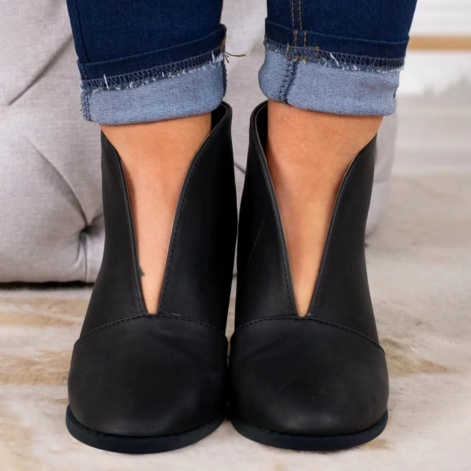 Arch Support Wedge Ankle Boots for Women V Cut Pull On Stacked Chunky Block Mid Heel Booties Comfy Walking Wide Width Orthopedic Short Boots for Women Winter Fall Party Dressy