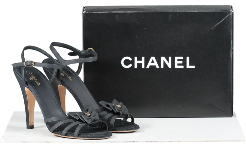 Chanel Black Leather Peep Toe CC LOGO Bow Detail Sandals UK 8 EU 41 