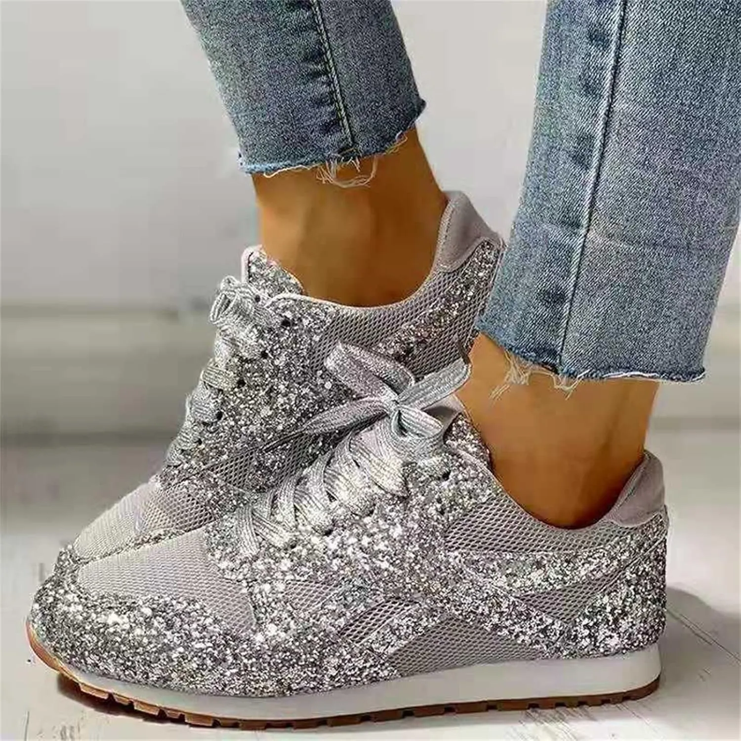 Ladmiple Shoes For Women Sneakers Trendy Walking Shoes Slip on Lady Fashion Gym Non Slip Platform Tennis Running Shoes