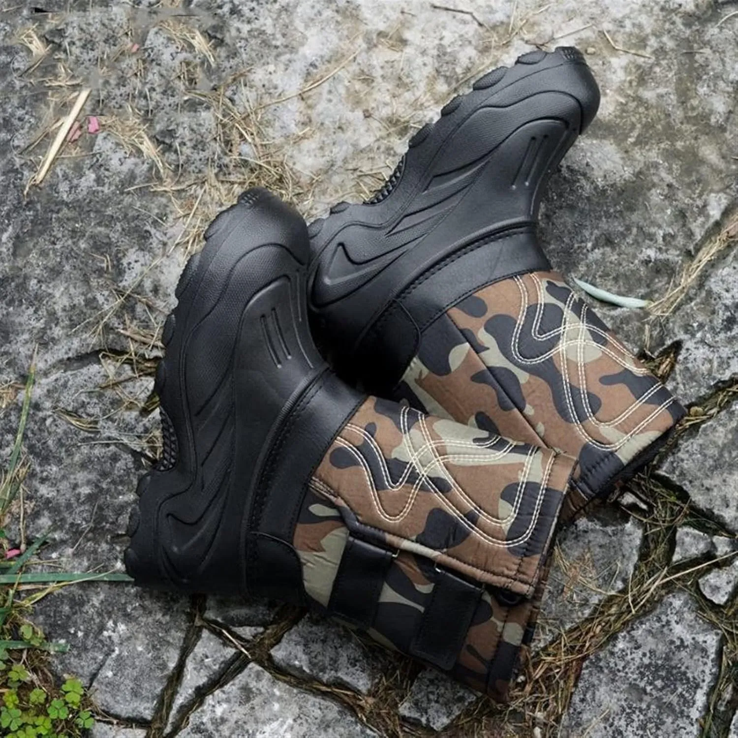 Mens Waterproof Winter Boots, Men's Camouflage Non Slip Waterproof High Top Fur Lined Fishing Snow Boots, Durable Warm Outdoor Climbing Shoes, for Hiking Trekking Walking Camping