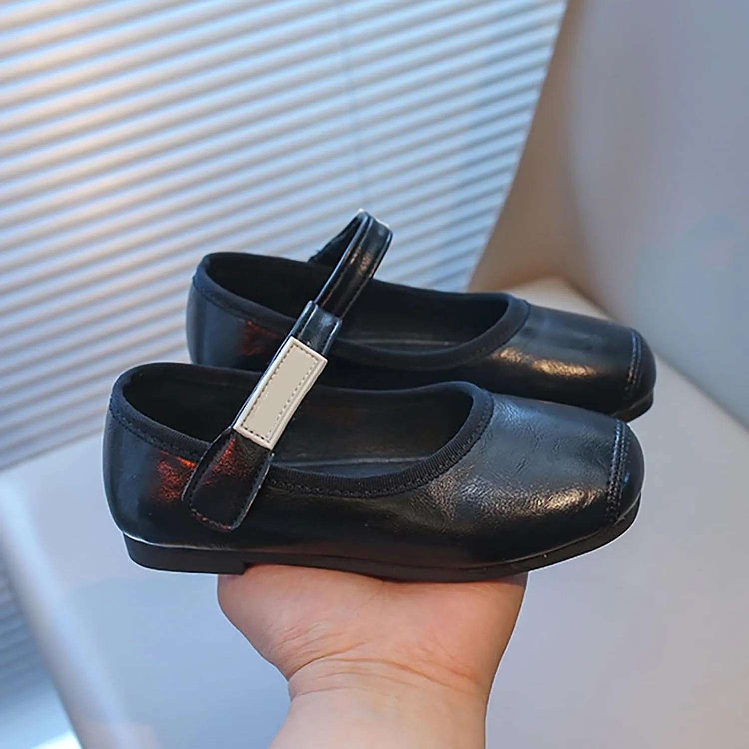 PU Leather Ballet Flat for Girls Wedding Part School niform Mary Jane Shoes Little Kid Baptism Plush House Slipper