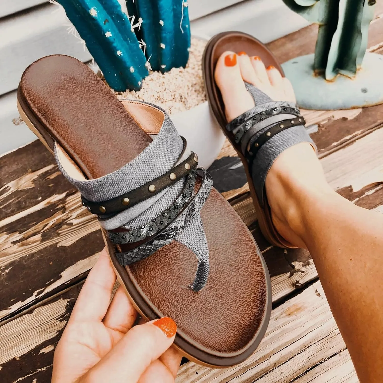 Sandals for Women Casual Summer 2023 Orthopedic, Brown Sandals Women Comfortable Leather Sandals Ring Toe Print Flat Flip Flops Wide Width Retro Thong Beach Shoes Dressy